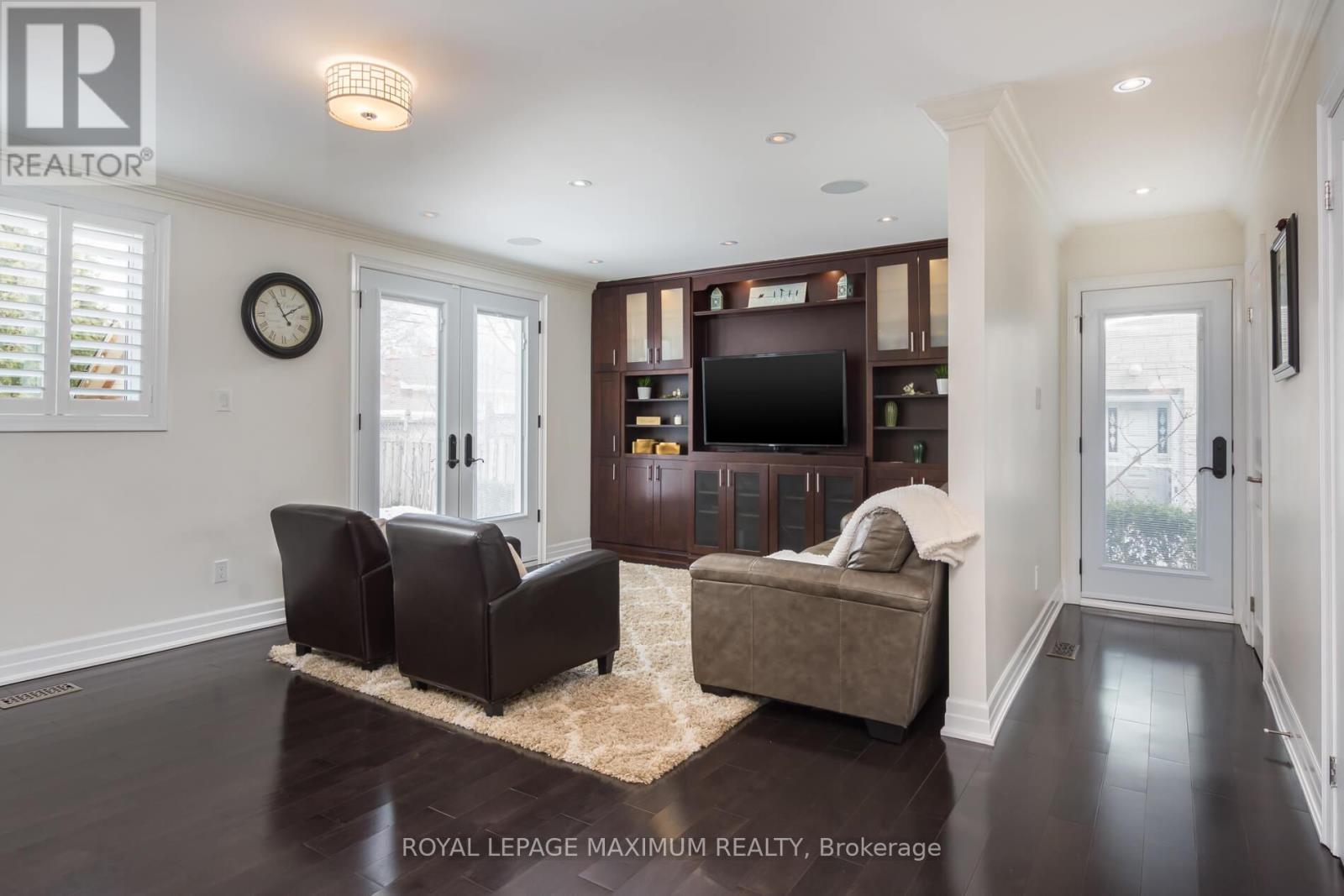 55 Ashmount Crescent, Toronto, Ontario  M9R 1C9 - Photo 10 - W12681972