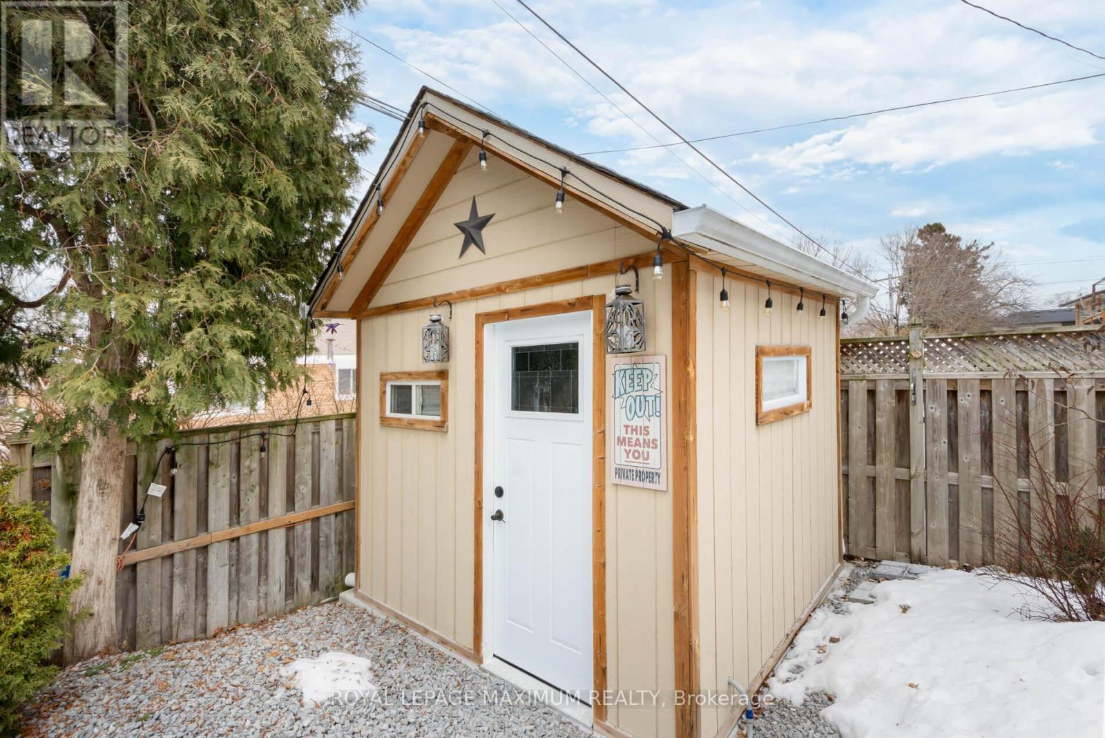 55 Ashmount Crescent, Toronto, Ontario  M9R 1C9 - Photo 37 - W12681972