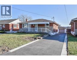 84 BLANMORA Drive, Hamilton, Ontario