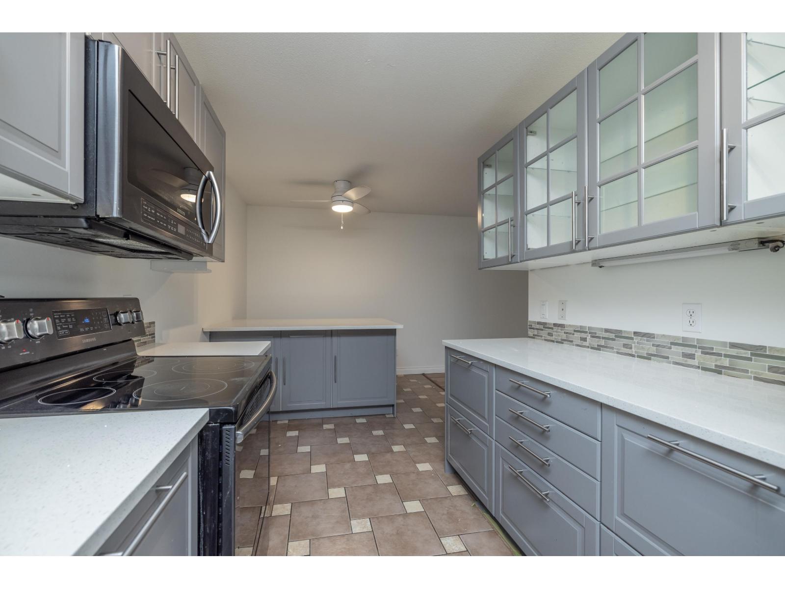 404 7694 Evans Road, Sardis West Vedder, Chilliwack, British Columbia  V2R 3W3 - Photo 6 - R3076866