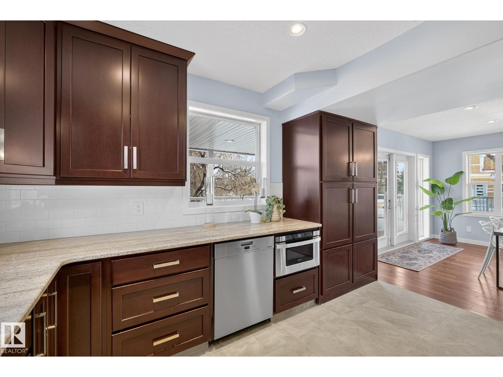 9714 87 St Nw, Edmonton, Alberta  T6C 3J3 - Photo 21 - E4469593