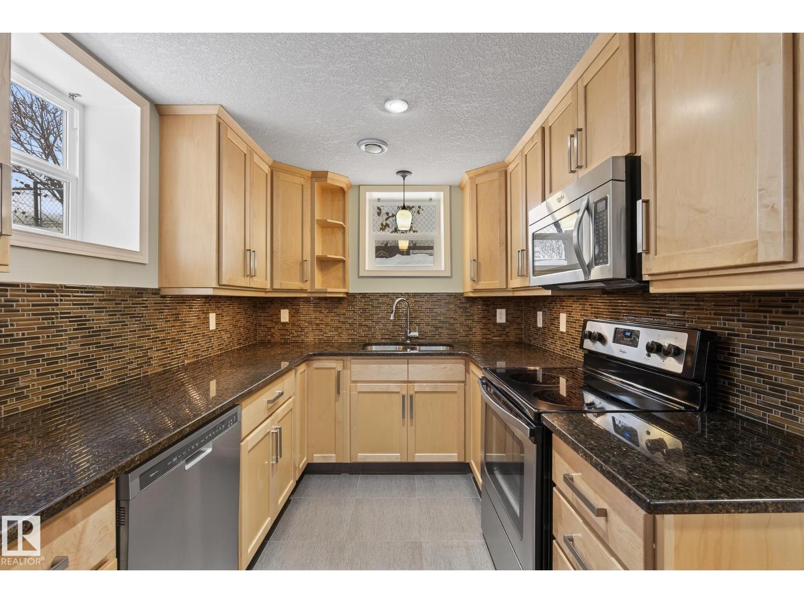 9714 87 St Nw, Edmonton, Alberta  T6C 3J3 - Photo 47 - E4469593