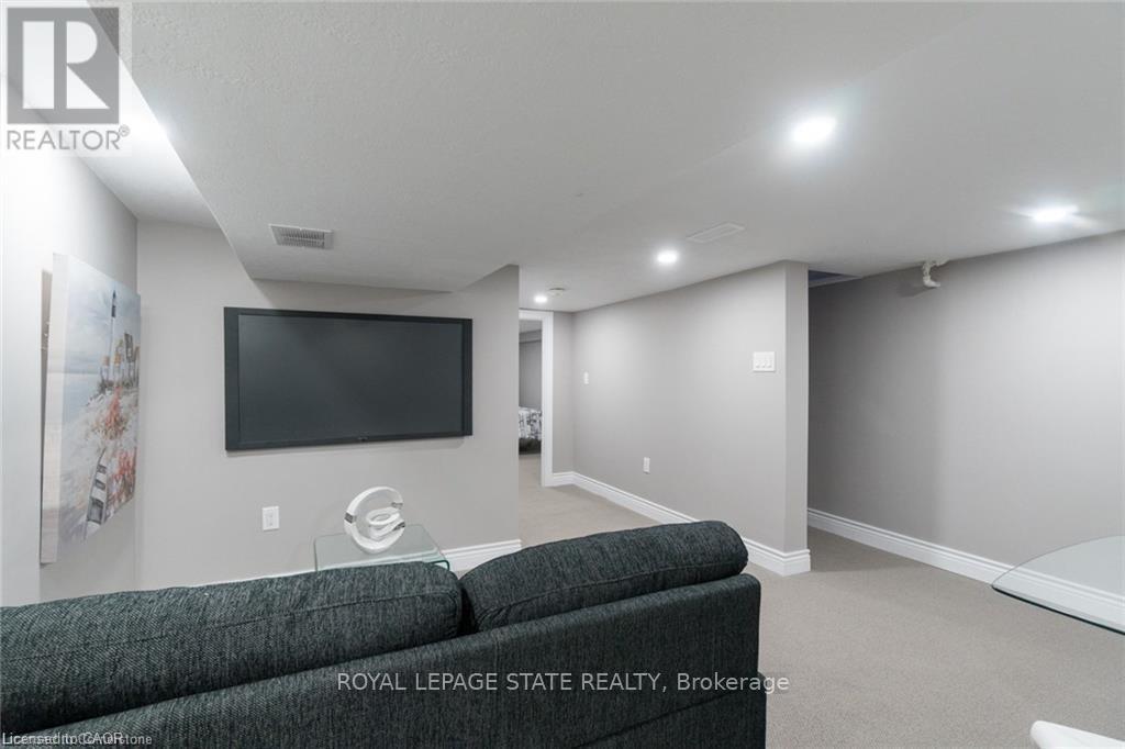 Unit 2 - 27 Belmont Avenue, Hamilton, Ontario  L8L 7L9 - Photo 8 - X12681942