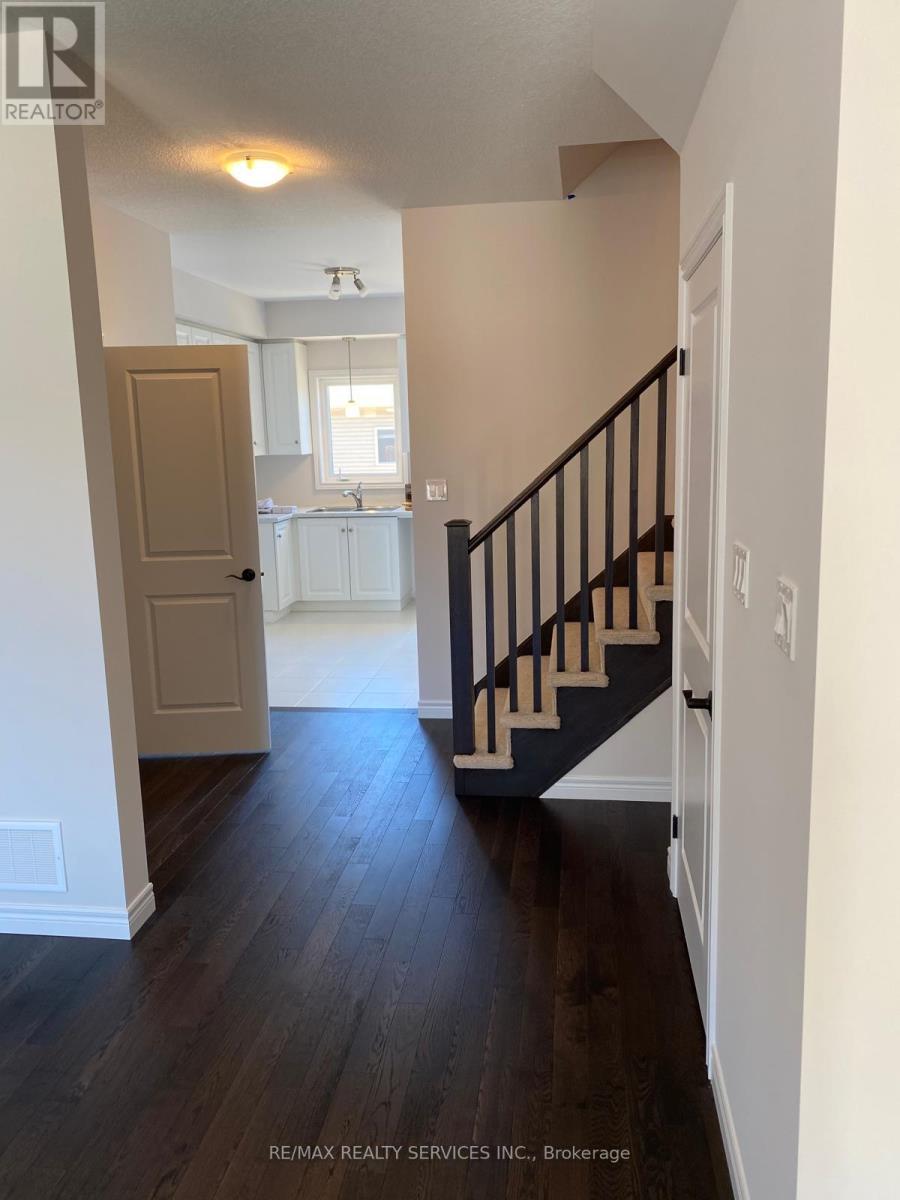 6 Marr Lane, Hamilton, Ontario  L9K 0K1 - Photo 4 - X12681944