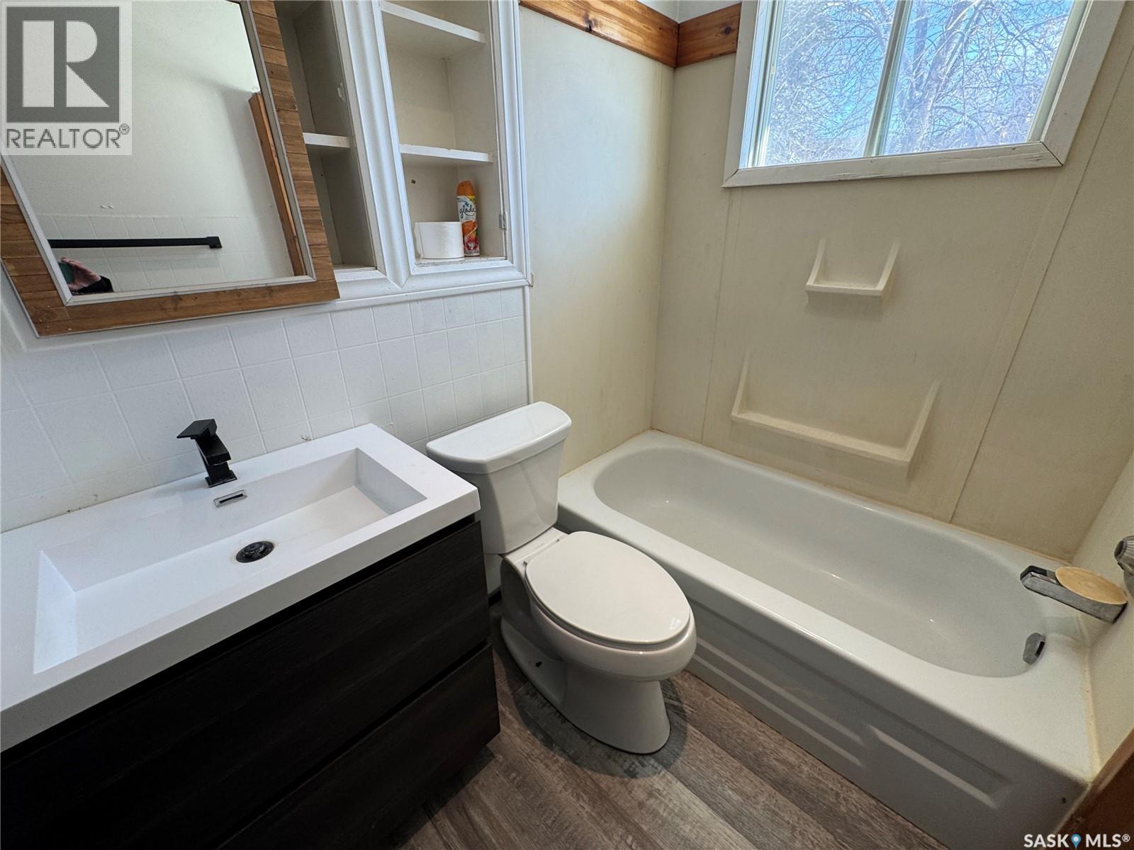 502 3rd Avenue E, Biggar, Saskatchewan  S0K 0M0 - Photo 17 - SK026295