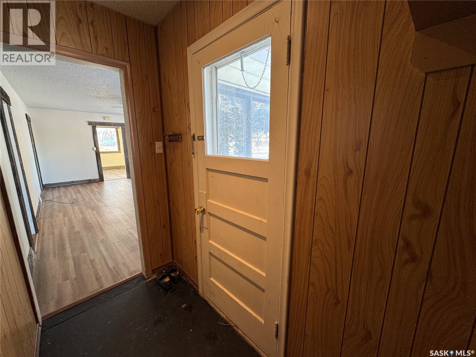 502 3rd Avenue E, Biggar, Saskatchewan  S0K 0M0 - Photo 3 - SK026295