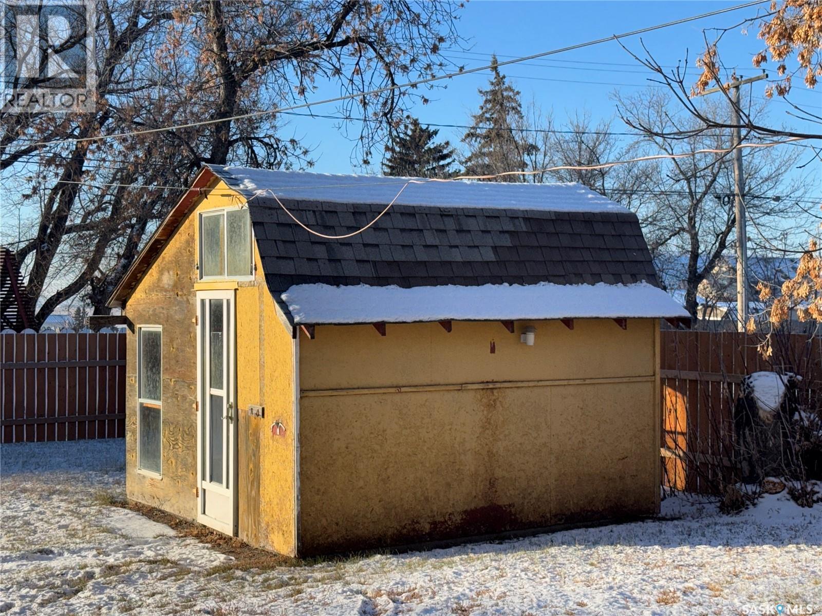 502 3rd Avenue E, Biggar, Saskatchewan  S0K 0M0 - Photo 37 - SK026295