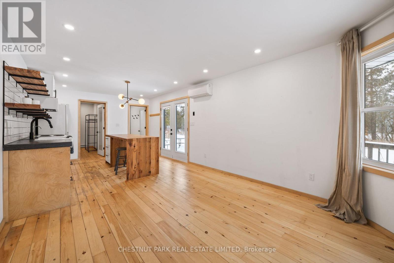 62 Mitchells Crossroad, Prince Edward County, Ontario  K0K 2T0 - Photo 34 - X12657366