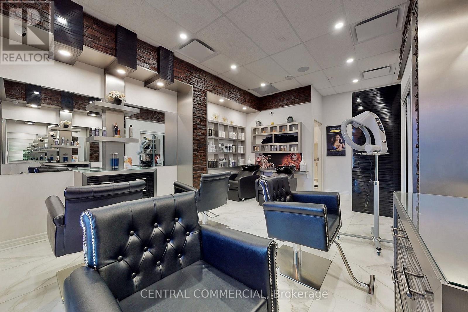 A8 - 9610 Yonge Street, Richmond Hill, Ontario  L4C 1V6 - Photo 8 - N12678786