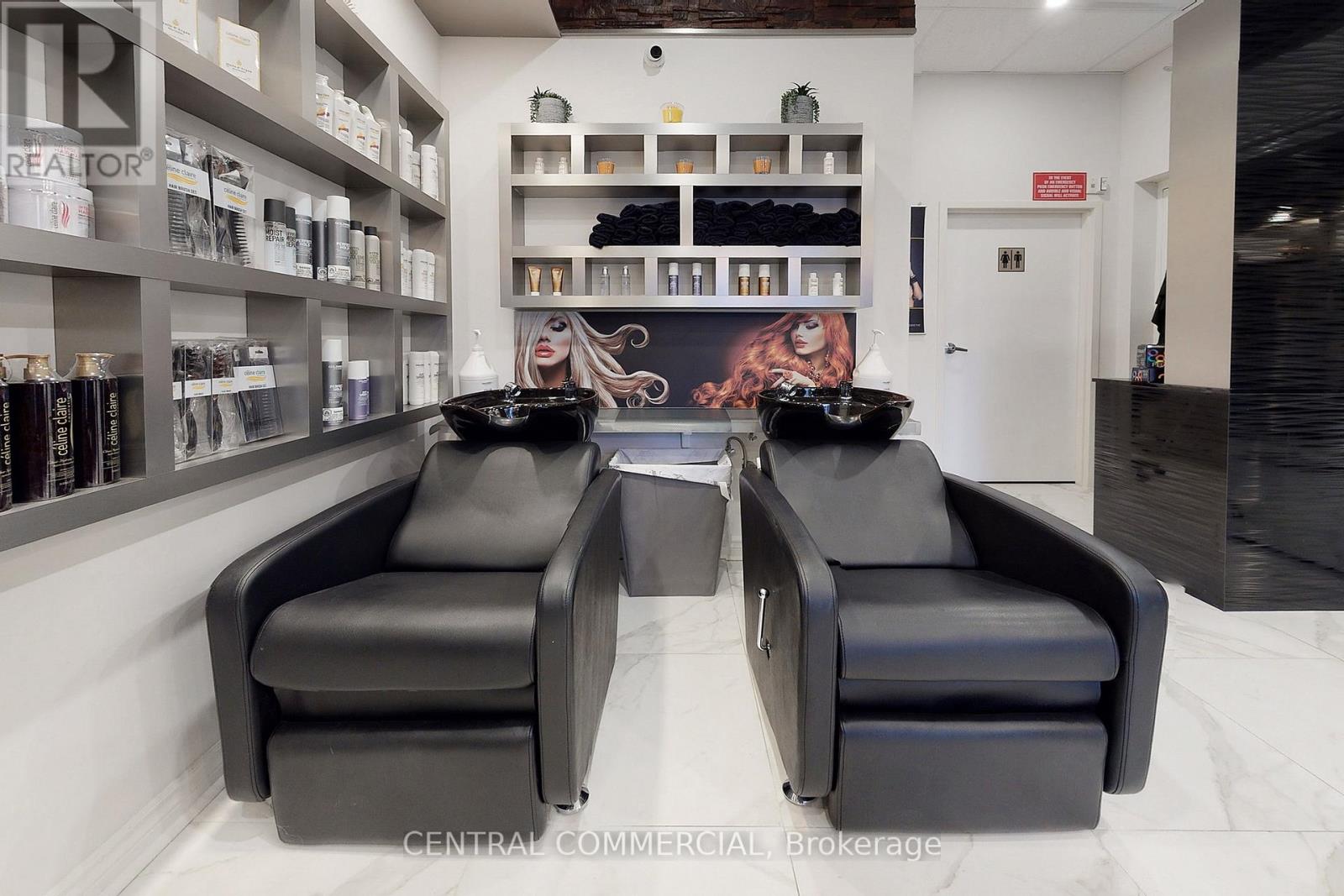 A8 - 9610 Yonge Street, Richmond Hill, Ontario  L4C 1V6 - Photo 13 - N12678786