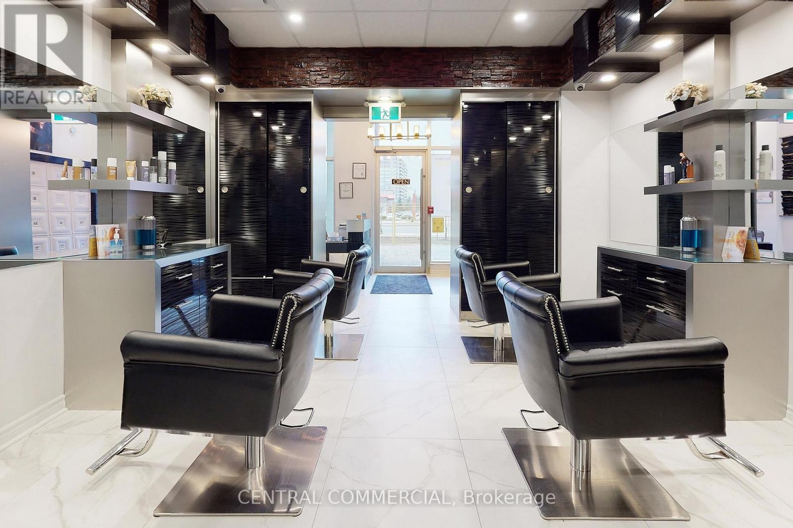 A8 - 9610 Yonge Street, Richmond Hill, Ontario  L4C 1V6 - Photo 21 - N12678786