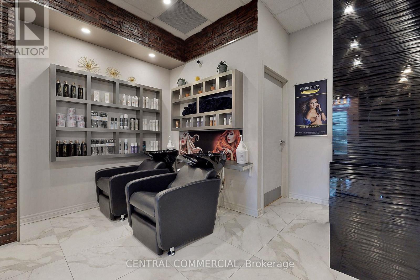 A8 - 9610 Yonge Street, Richmond Hill, Ontario  L4C 1V6 - Photo 22 - N12678786