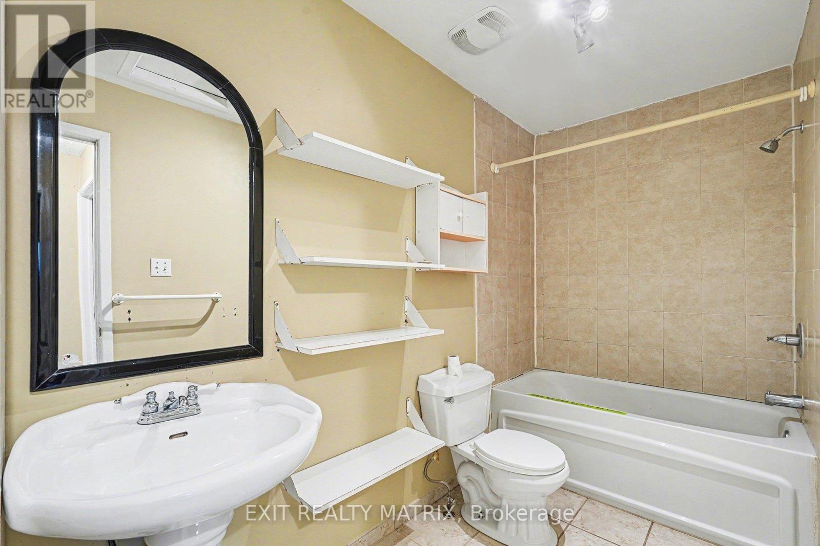 48 Peary Way, Ottawa, Ontario  K2L 1Z8 - Photo 16 - X12681832