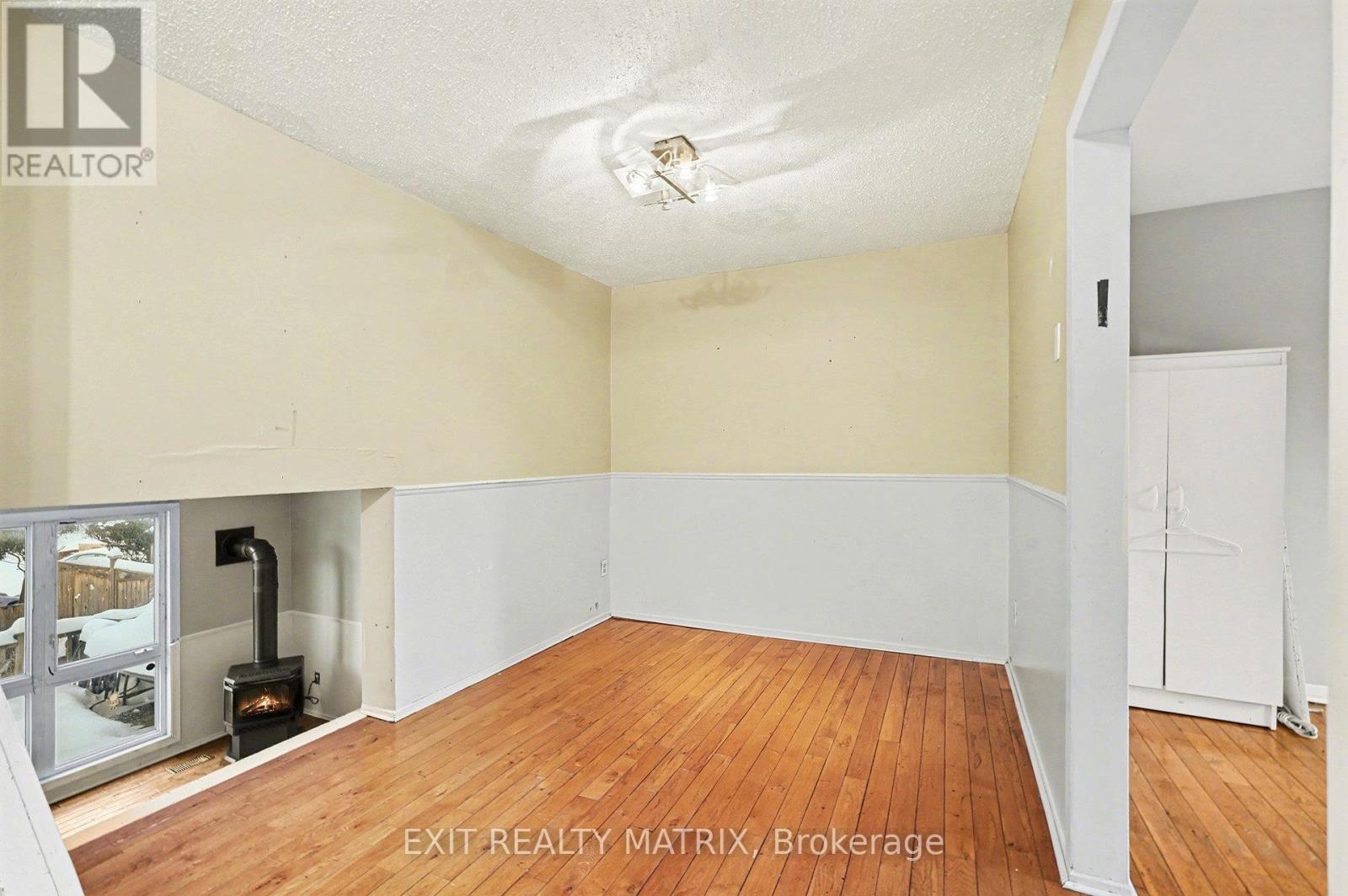 48 Peary Way, Ottawa, Ontario  K2L 1Z8 - Photo 17 - X12681832