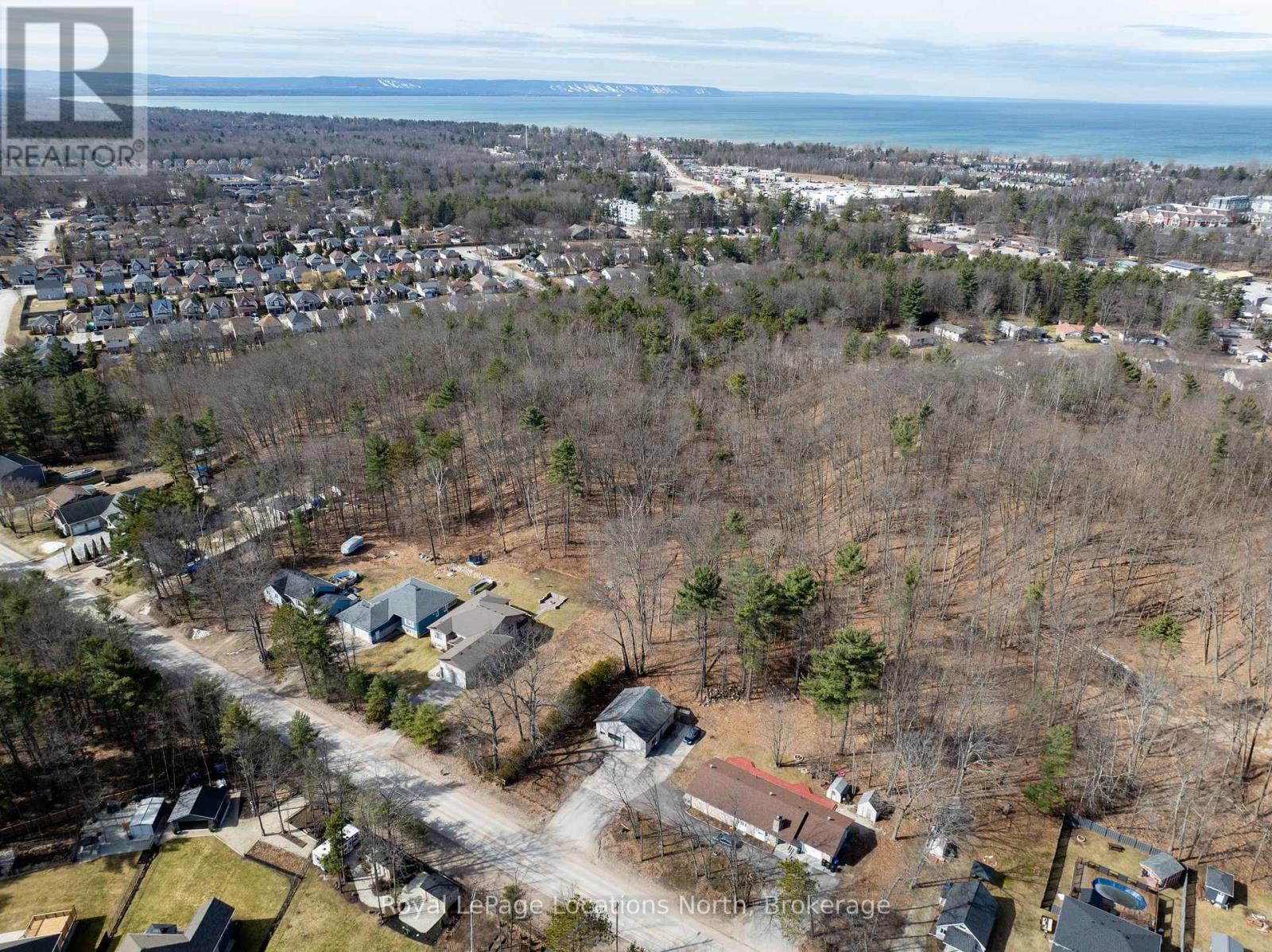 198 Golf Course Road, Wasaga Beach, Ontario  L9Z 1S6 - Photo 4 - S12682178