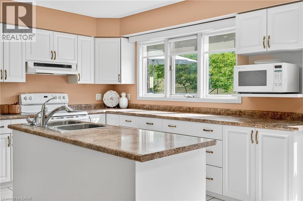 22 Weneil Drive, Freelton, Ontario  L8B 0Z6 - Photo 16 - 40797498