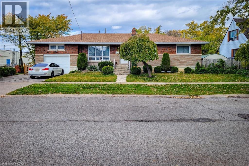 3 GROVE Avenue Unit# LOWER, St. Catharines, Ontario