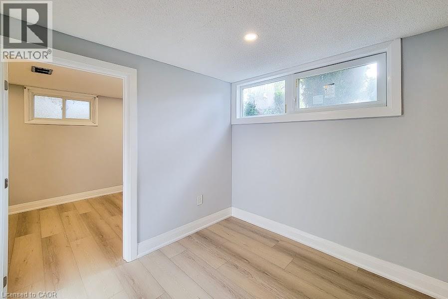 3 Grove Avenue Unit# Lower, St. Catharines, Ontario  L2P 1C5 - Photo 14 - 40797424