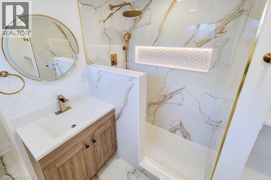 3 Grove Avenue Unit# Lower, St. Catharines, Ontario  L2P 1C5 - Photo 21 - 40797424