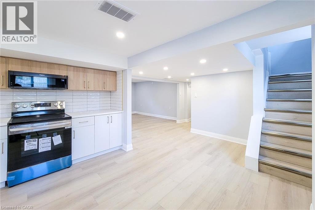 3 Grove Avenue Unit# Lower, St. Catharines, Ontario  L2P 1C5 - Photo 6 - 40797424