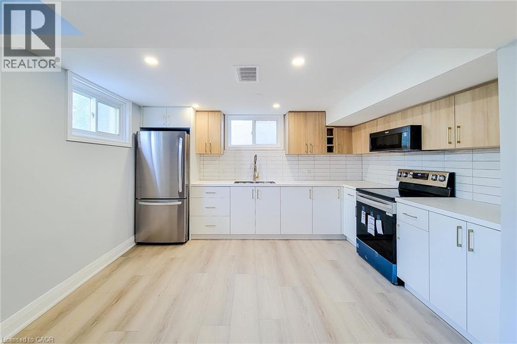 3 Grove Avenue Unit# Lower, St. Catharines, Ontario  L2P 1C5 - Photo 7 - 40797424