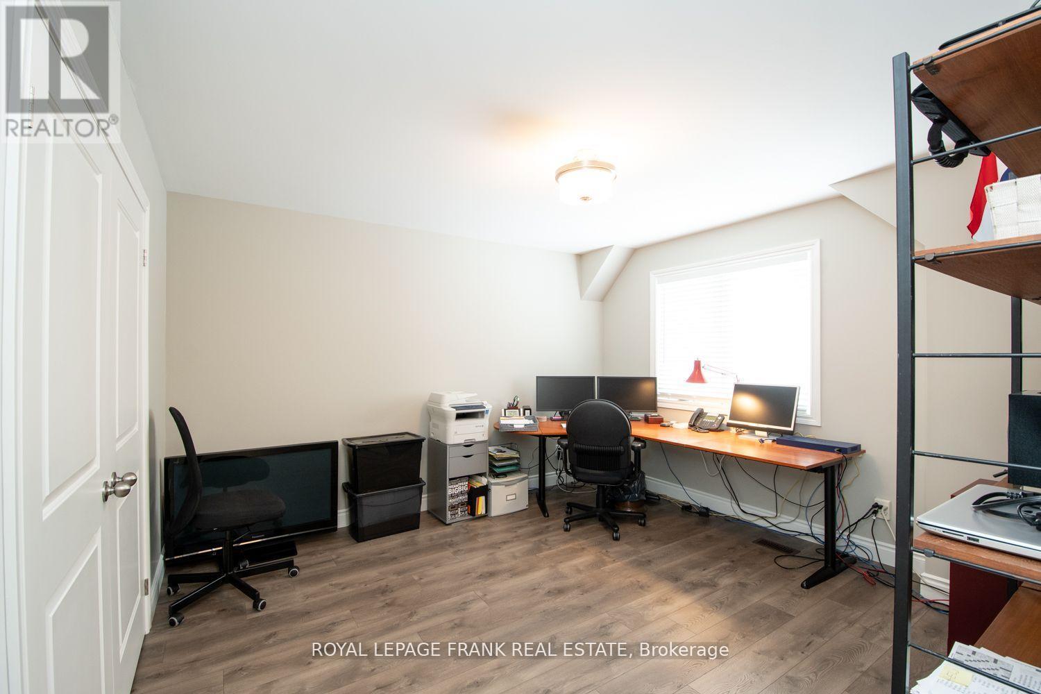 58 Vipond Road, Whitby, Ontario  L1M 2P2 - Photo 14 - E12682218