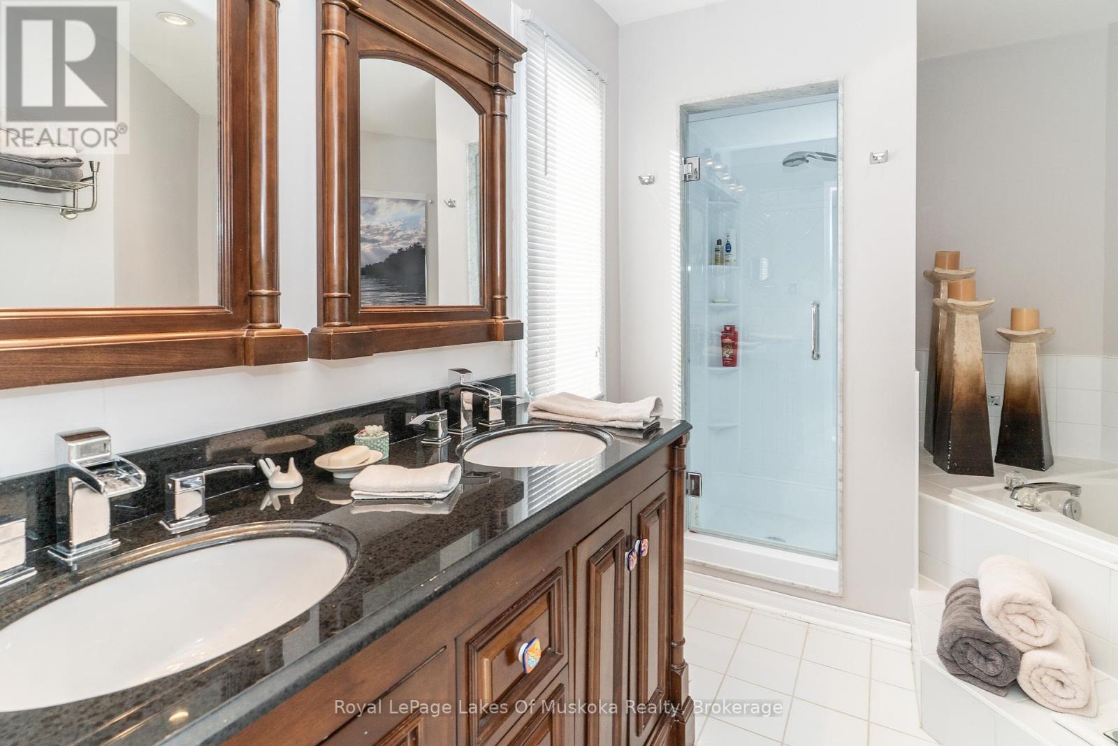 55 Shoreline Drive, Bracebridge, Ontario  P1L 1Z3 - Photo 24 - X12682166