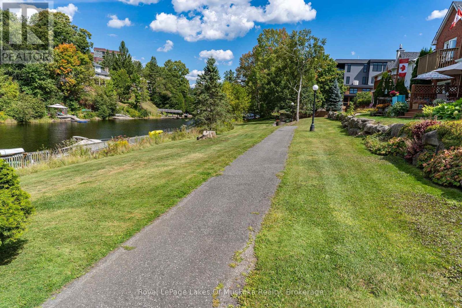 55 Shoreline Drive, Bracebridge, Ontario  P1L 1Z3 - Photo 43 - X12682166