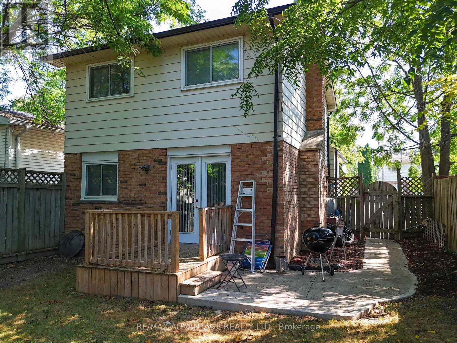 126 Olympic Crescent, London North, Ontario  N6G 3P7 - Photo 29 - X12682200