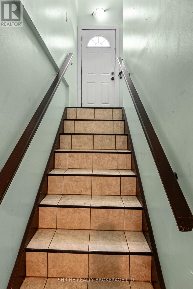 15 Garland Crescent, London East, Ontario  N5V 1N4 - Photo 27 - X12682258