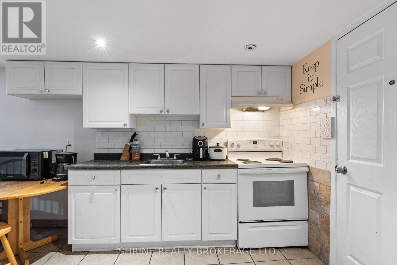 15 Garland Crescent, London East, Ontario  N5V 1N4 - Photo 31 - X12682258