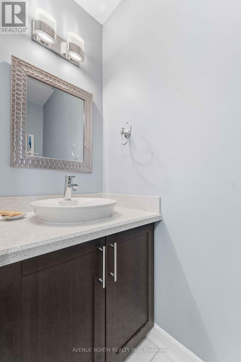 1017 Arrowhead Place, Ottawa, Ontario  K1C 2S5 - Photo 11 - X12682250