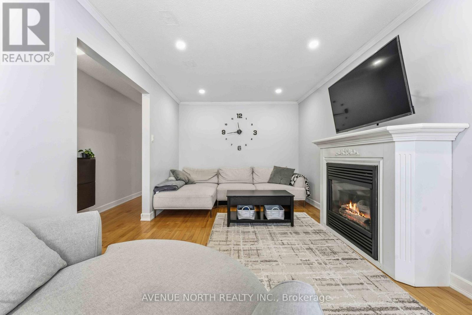 1017 Arrowhead Place, Ottawa, Ontario  K1C 2S5 - Photo 6 - X12682250