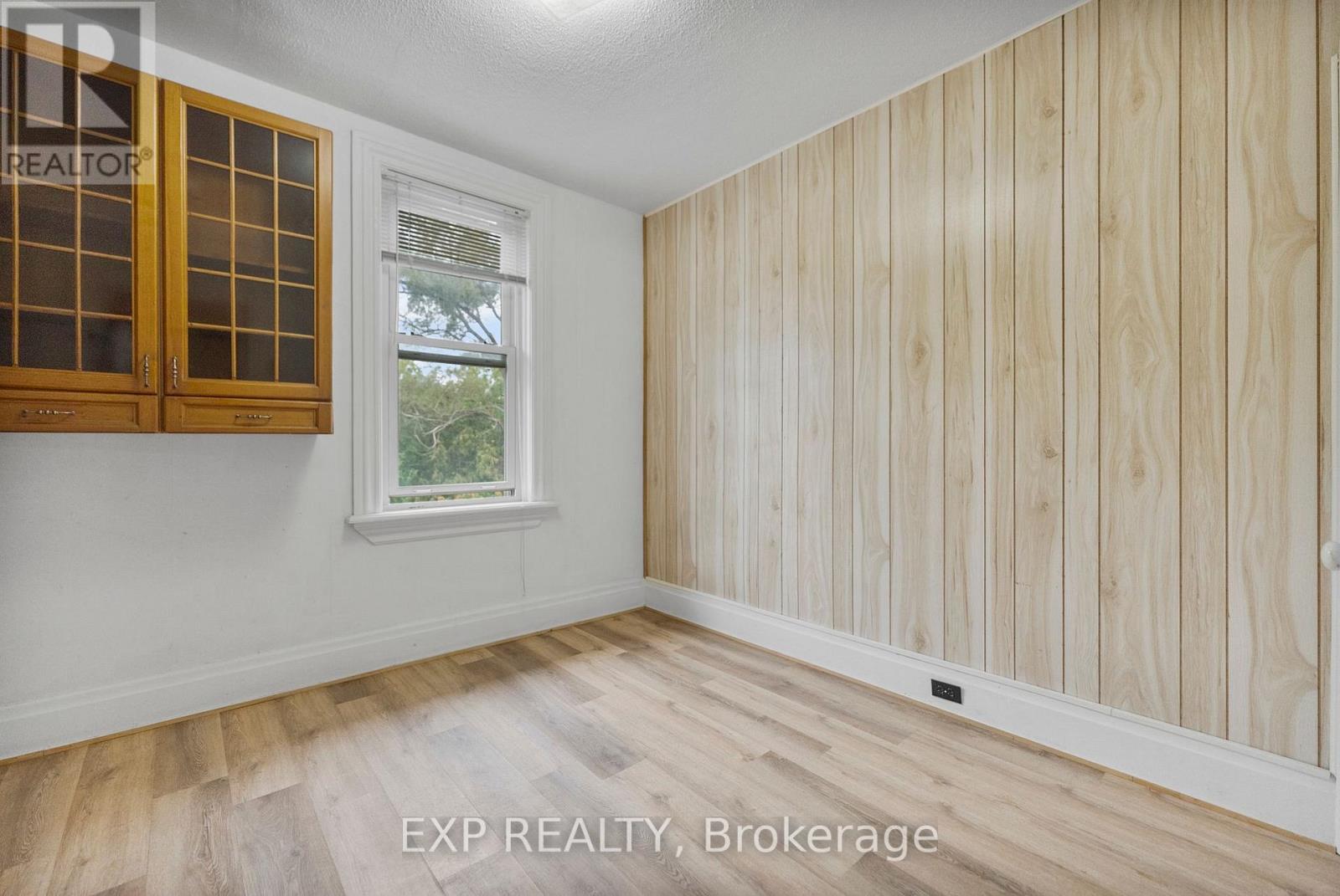 84 Bank Street N, Renfrew, Ontario  K7V 2E2 - Photo 18 - X12682154