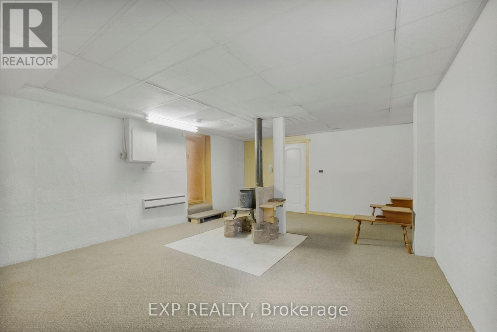 84 Bank Street N, Renfrew, Ontario  K7V 2E2 - Photo 32 - X12682154