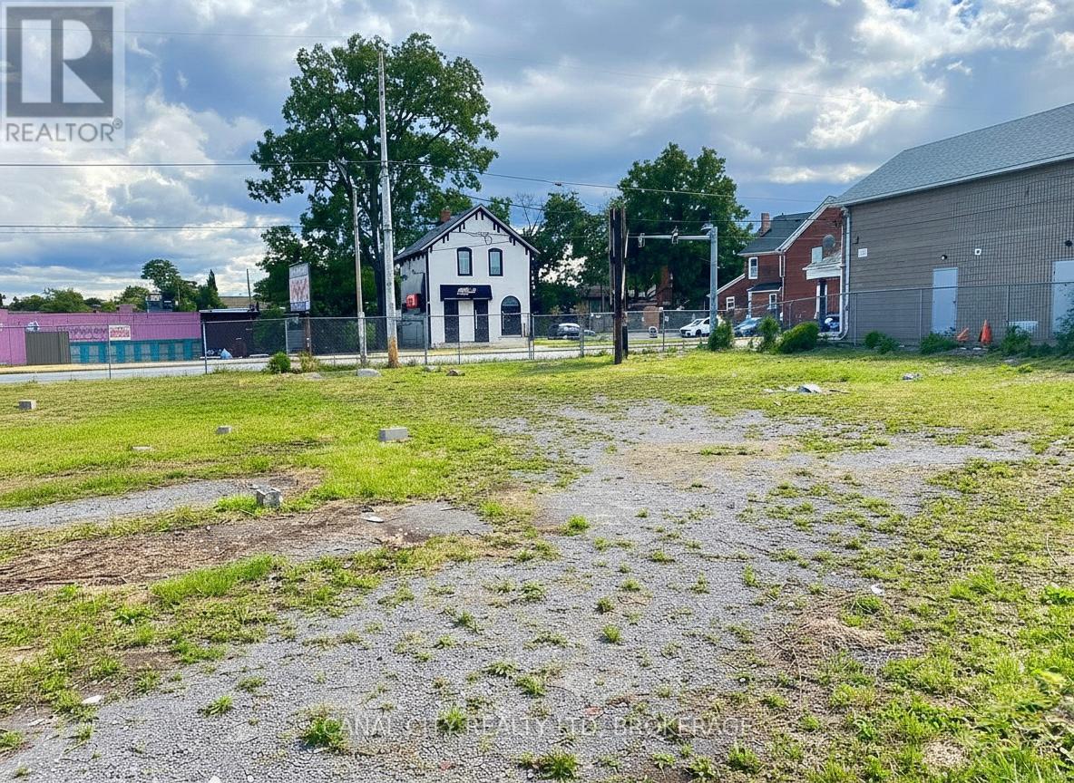 47 NIAGARA STREET, St. Catharines, Ontario