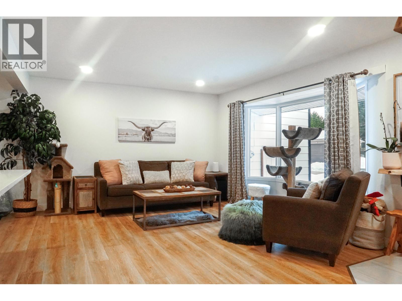 11 Nadina Street, Kitimat, British Columbia  V8C 2A3 - Photo 6 - R3077871