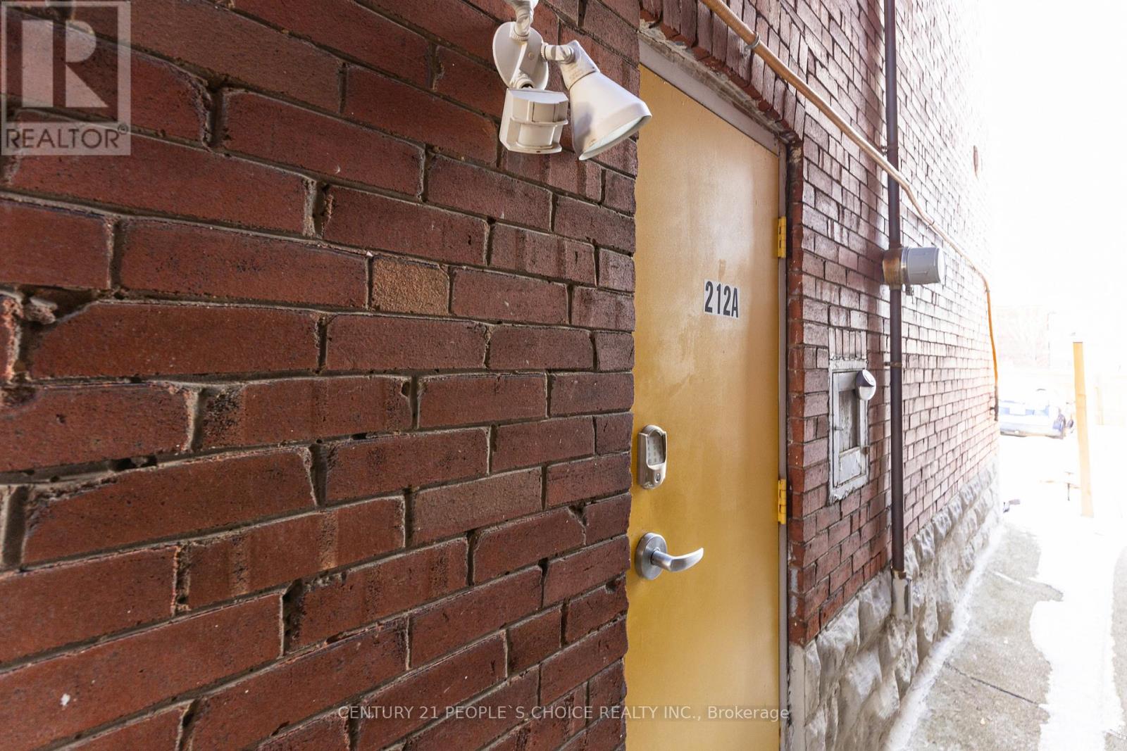 212 Oakwood Avenue, Toronto, Ontario  M6E 2V4 - Photo 45 - C12678882