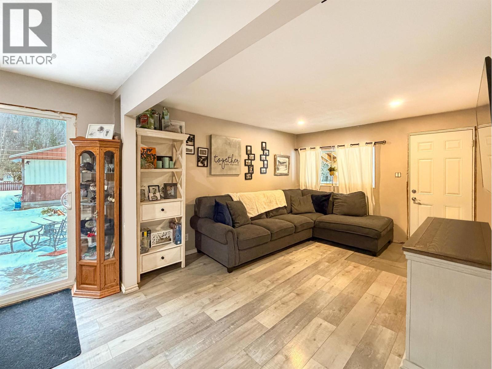 2630 Century Street, Terrace, British Columbia  V8G 3W4 - Photo 5 - R3077835