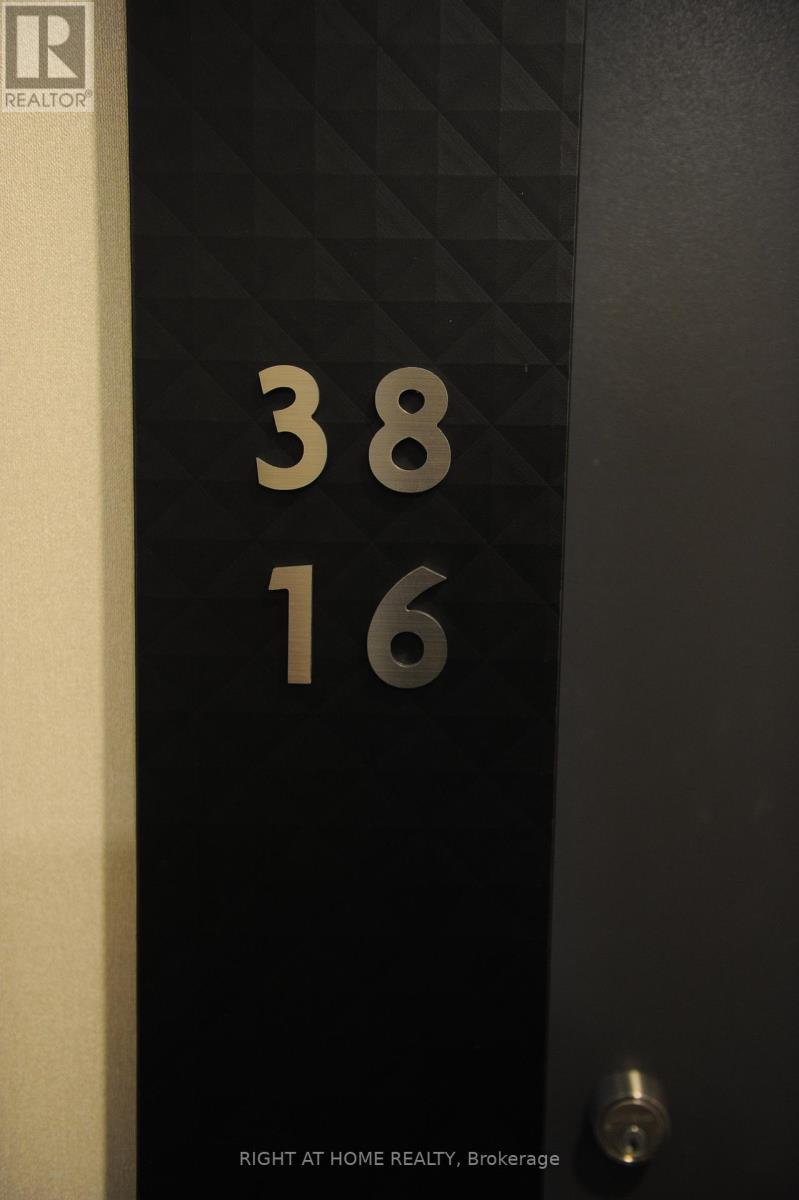 3816 - 8 Wellesley Street W, Toronto, Ontario  M4Y 0J5 - Photo 13 - C12682054