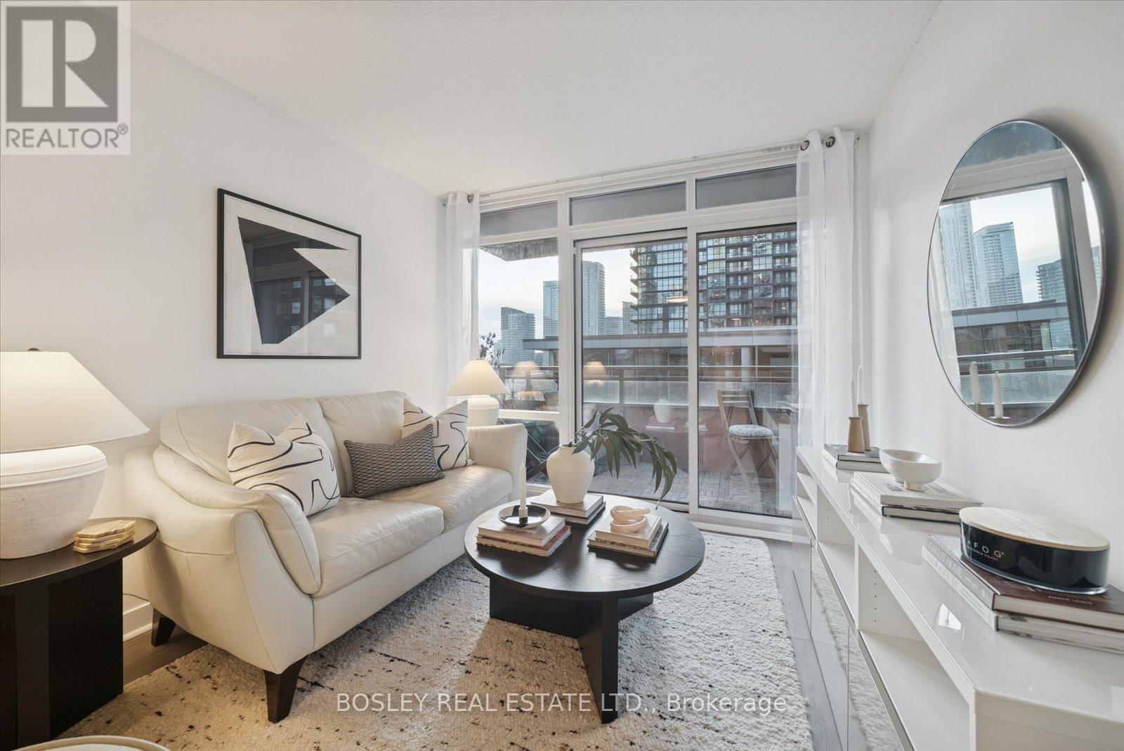 521 - 4k Spadina Avenue, Toronto, Ontario M5V 3Y9 - Photo 4 - C12682074