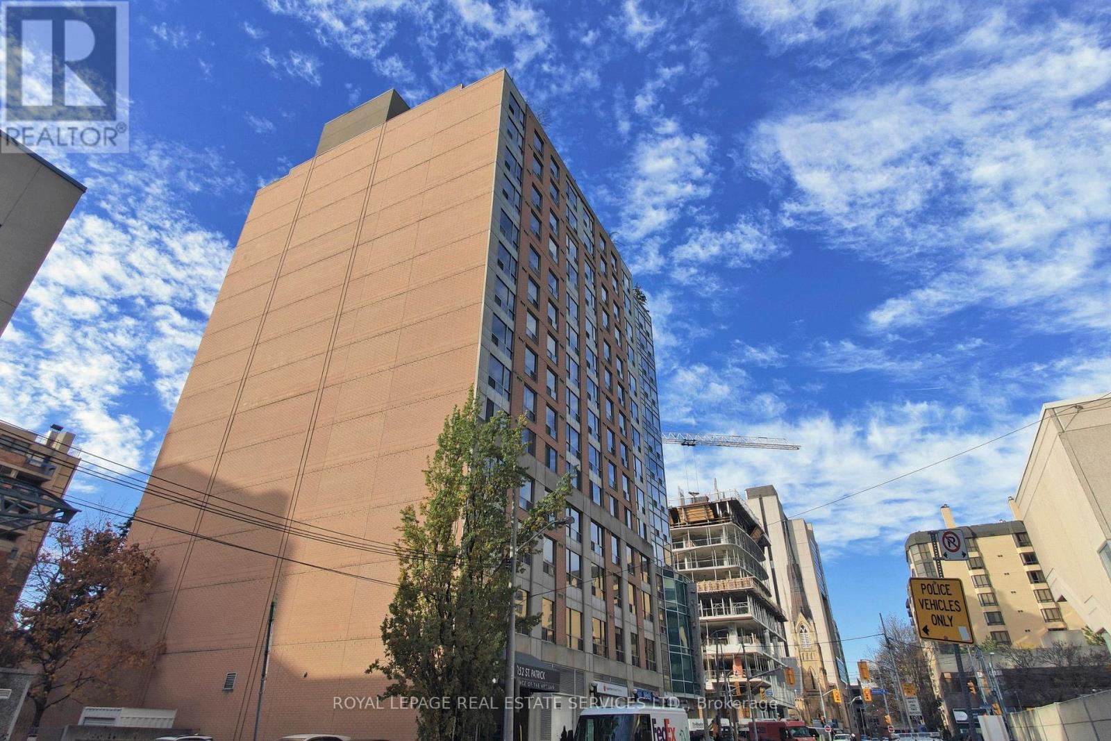 901 - 152 St Patrick Street, Toronto, Ontario  M5T 3J9 - Photo 3 - C12682088