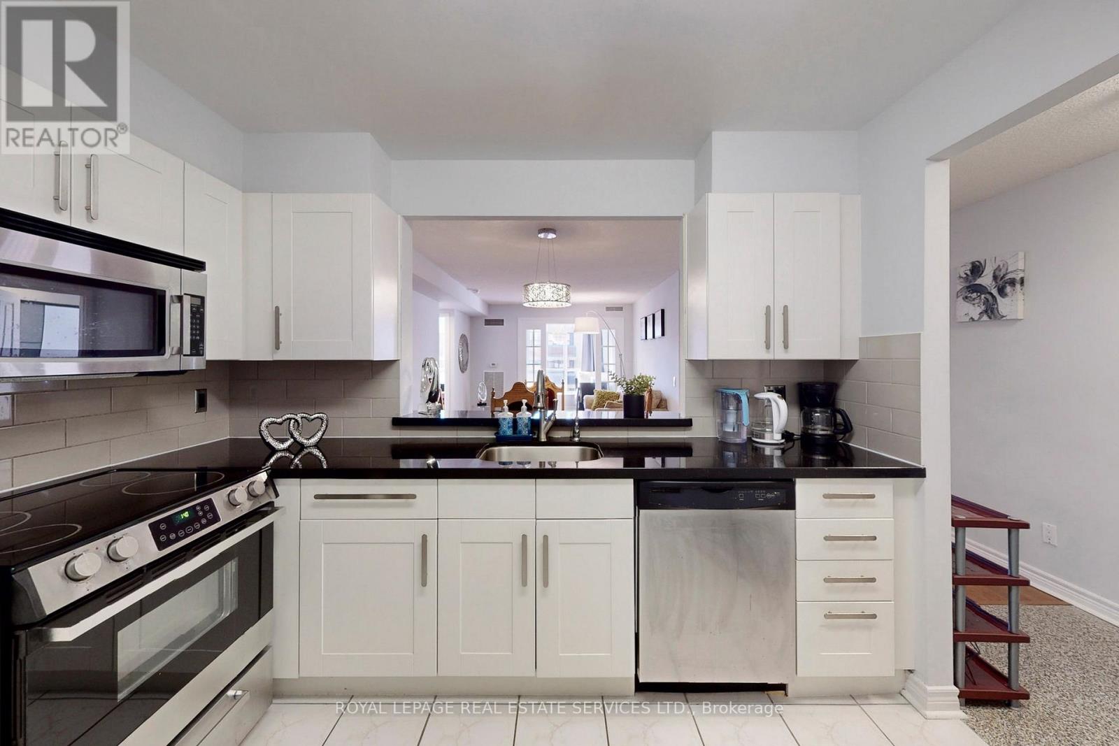 901 - 152 St Patrick Street, Toronto, Ontario  M5T 3K9 - Photo 13 - C12682092