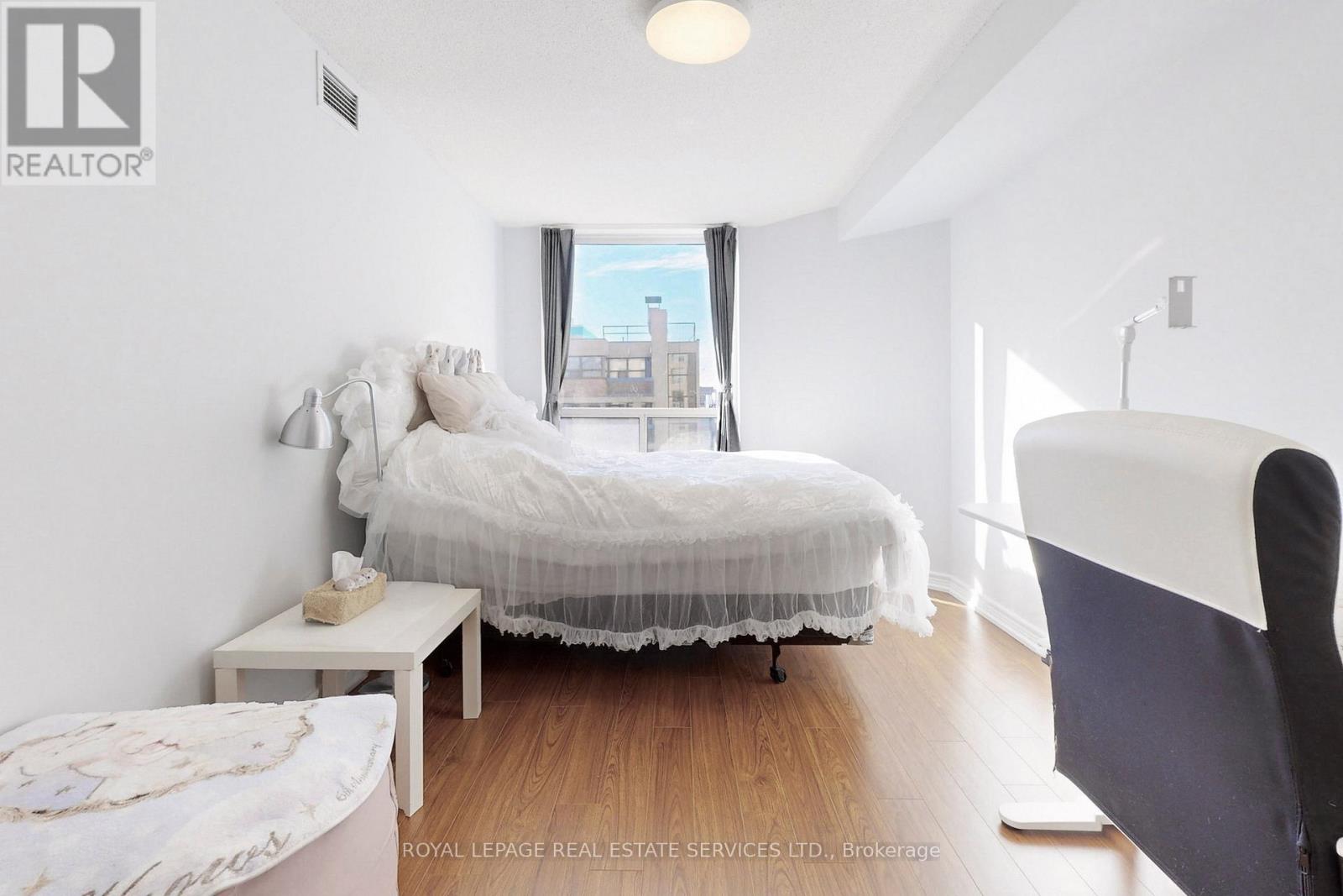 901 - 152 St Patrick Street, Toronto, Ontario  M5T 3K9 - Photo 18 - C12682092