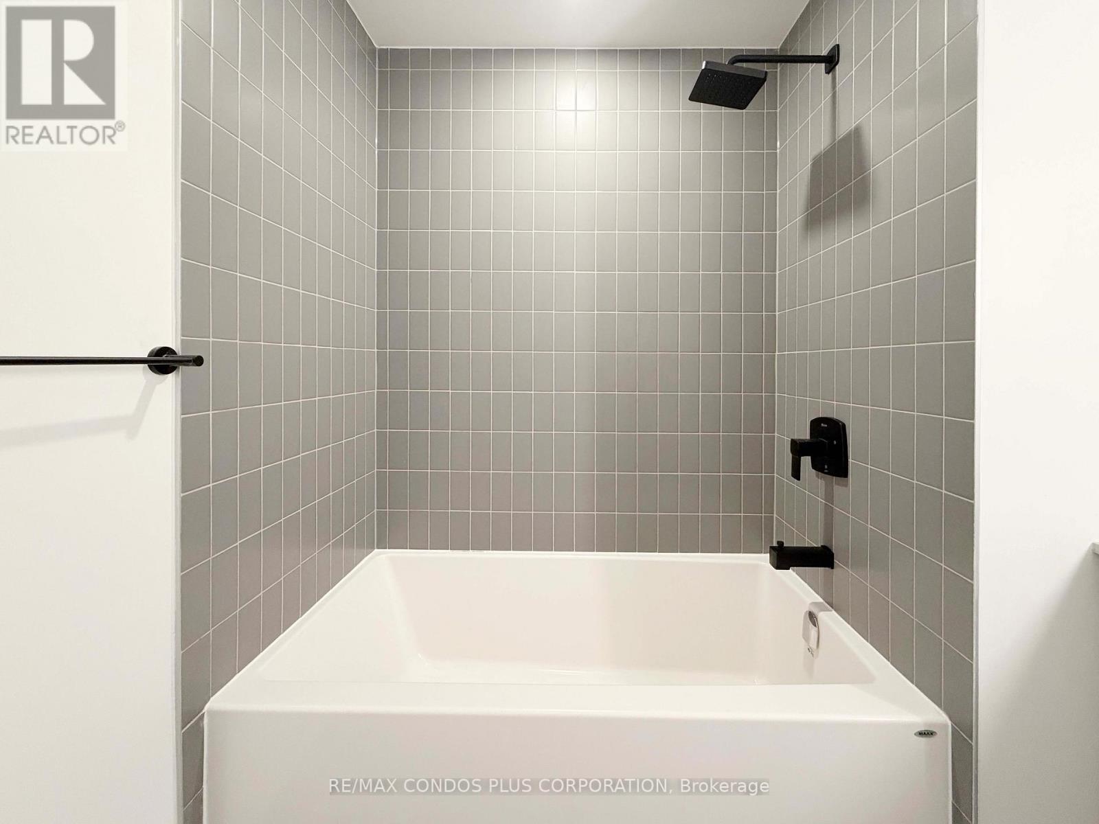 925 - 5 Defries Street, Toronto, Ontario  M5A 0W7 - Photo 11 - C12682214