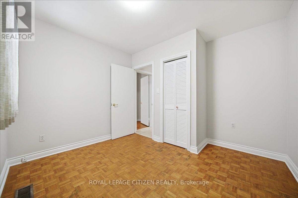 Main - 20 Dunsmore Gardens, Toronto, Ontario  M3H 3M2 - Photo 19 - C12682246