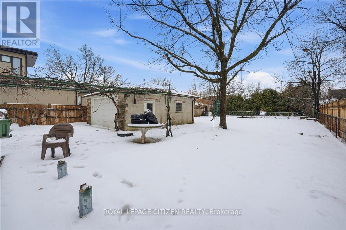 Main - 20 Dunsmore Gardens, Toronto, Ontario  M3H 3M2 - Photo 36 - C12682246