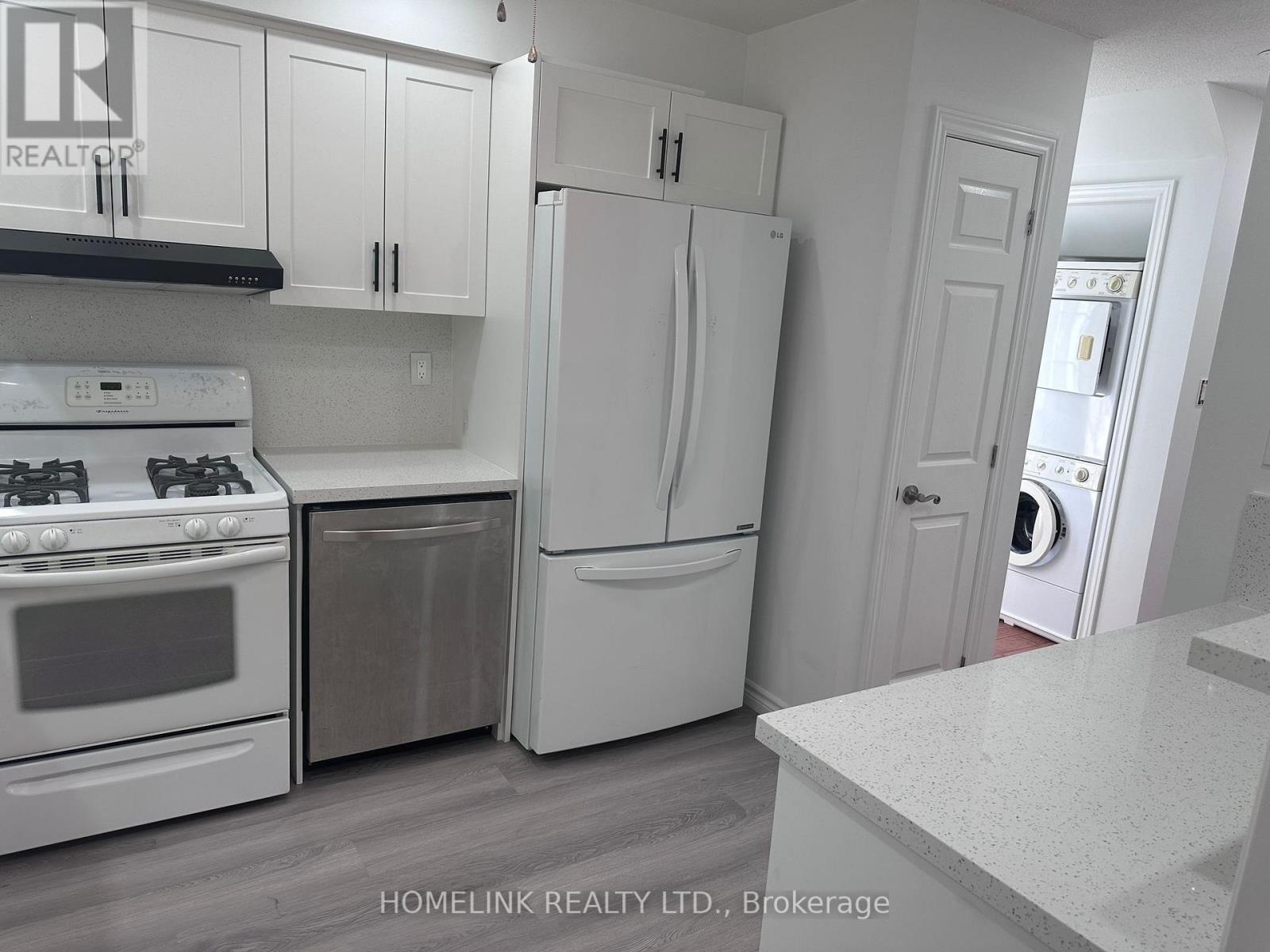 330 Ormond Drive, Oshawa, Ontario  L1K 1J2 - Photo 5 - E12682086