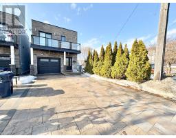 LOWER UNIT - 574 B PHARMACY AVENUE, Toronto, Ontario