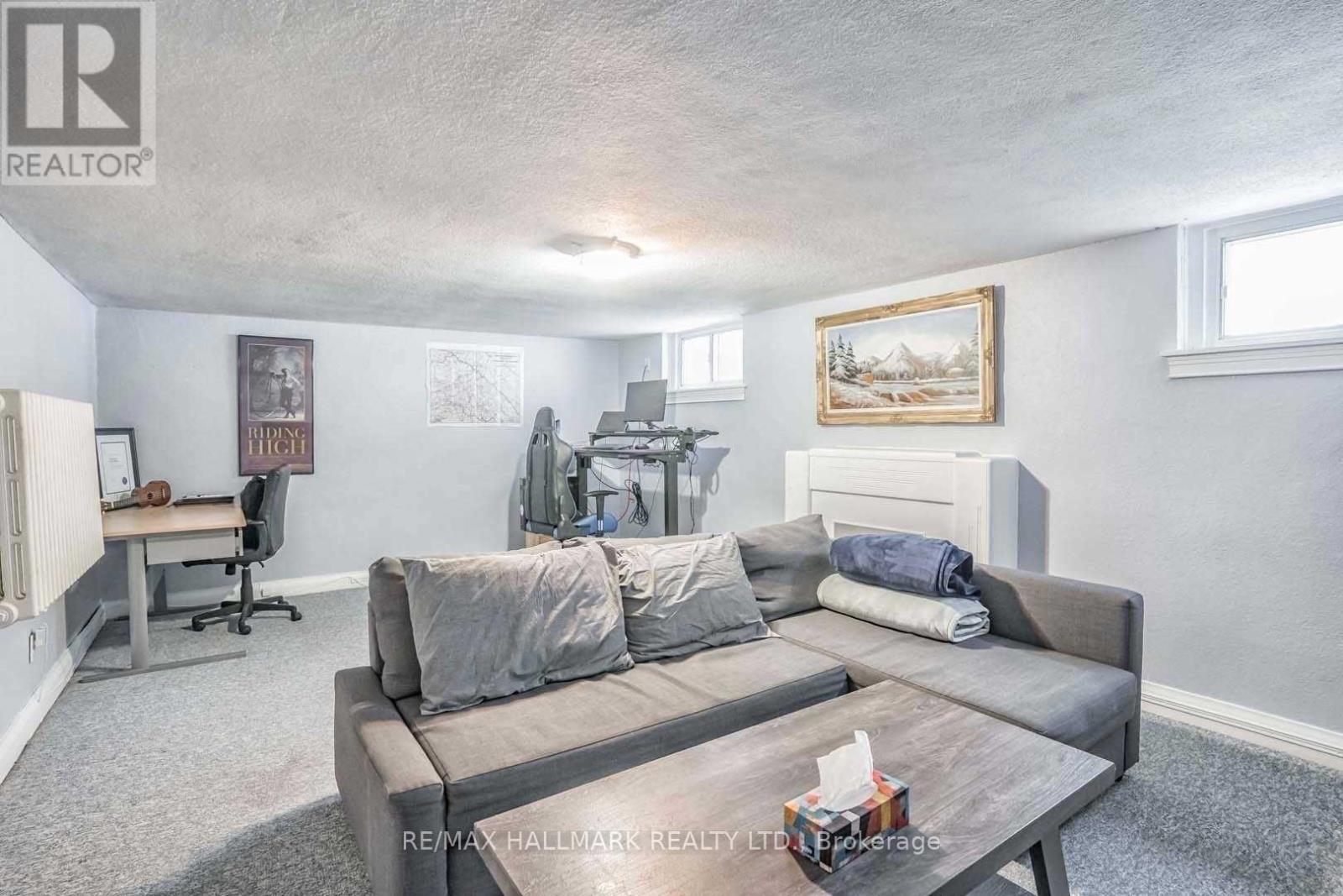 18 Roblin Avenue, Toronto (East York), Ontario  M4C 3P8 - Photo 14 - E12682136